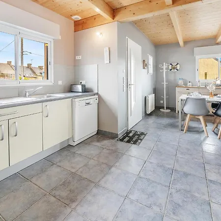 4 Bedroom Gorgeous In * Cancale