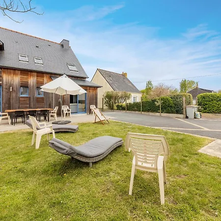 4 Bedroom Gorgeous In Cancale